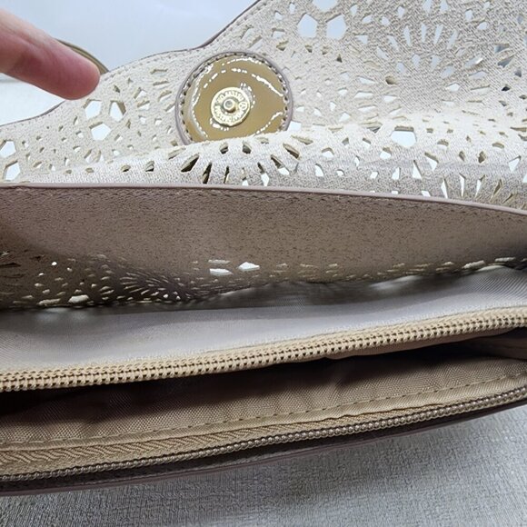 Buco Women's Laser Cut Patent Leather Floral Design Shoulder Bag - Picture 5 of 8